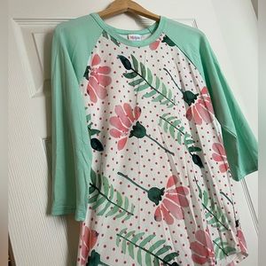 Raglan shirt, NWOT super soft floral size XL LuLaRoe